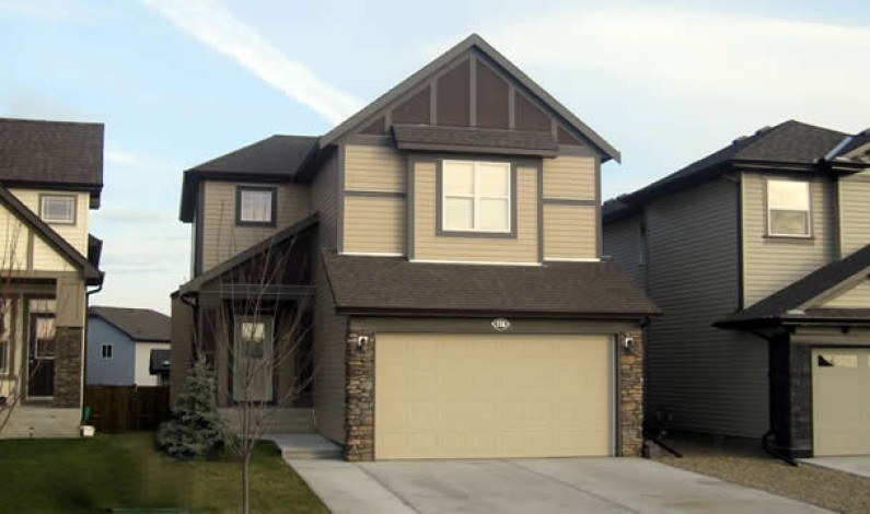 Excellent home in Airdrie
