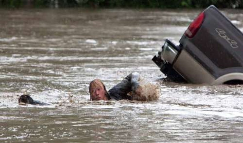 Latest Photos: Calgary flooding 2013 – GROW STRONGER