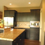 Discovery Ridge, FlatFee495 Calgary Discount REal Estate04_kitchenwfridge